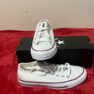 White Men Low-Top Sneakers with Maroon Trim